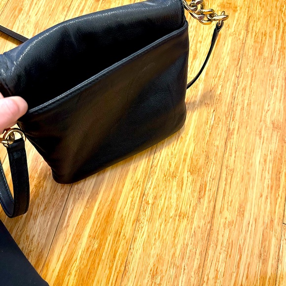 Black and gold Michael Kors purse - Picture 5 of 5